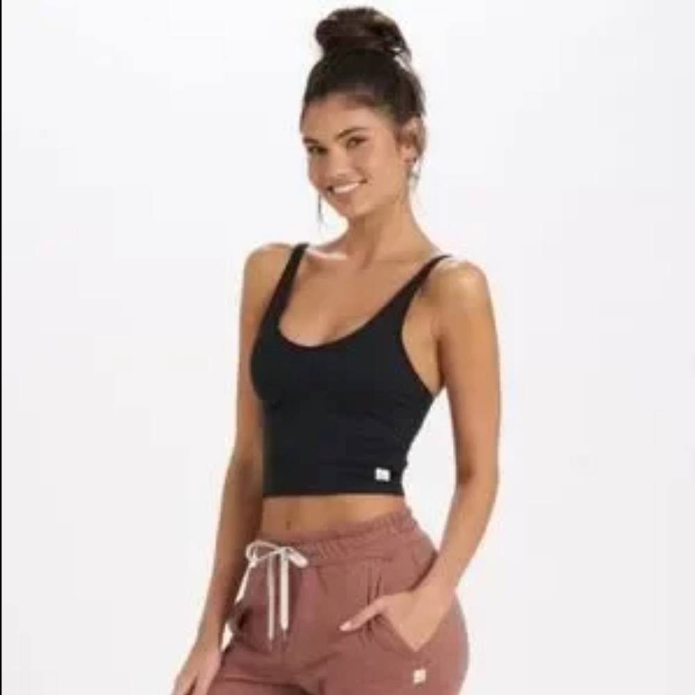 Vuori Halo Performance Black Tank Crop Top Size S